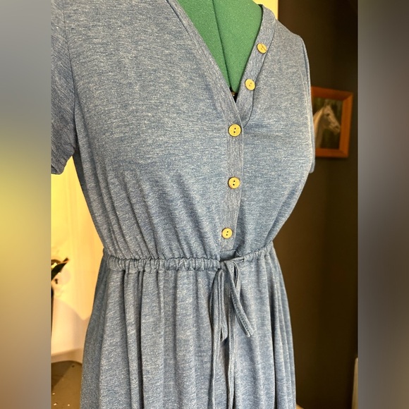 CUPSHE Women Summer Dresses Drawstring Button Front ShortSleeve V Neck Sundress - Picture 3 of 16